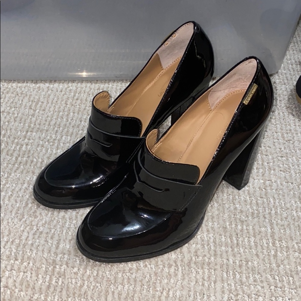 8.5 Calvin Klein Kathryn black Pump